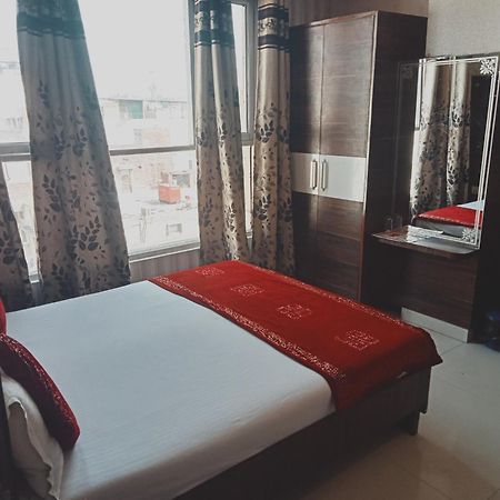 Hotel Robin Inn Amritsar Exterior photo